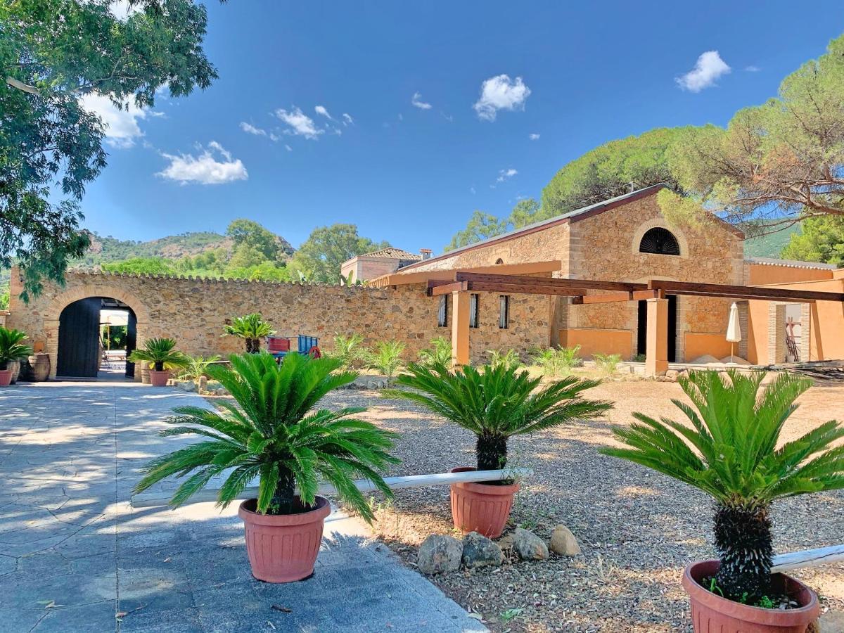 Отель Antico Casale Del Poggio Капотерра Экстерьер фото